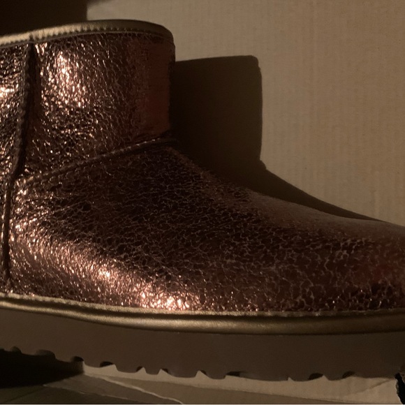 NWT UGG Sparkle boots - Picture 8 of 10